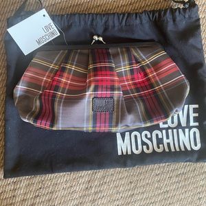 Most fashionable clutch in classic tartan, made in Italy, new, with tag